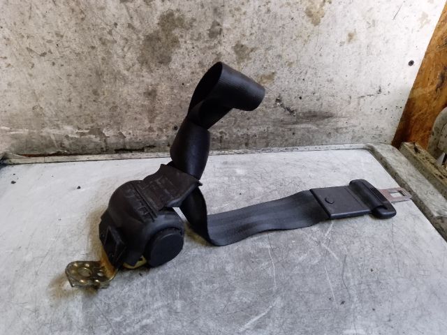 bontott AUDI A4 B5 Hátsó középső Biztonsági Öv