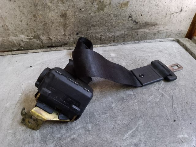 bontott AUDI A4 B5 Hátsó középső Biztonsági Öv