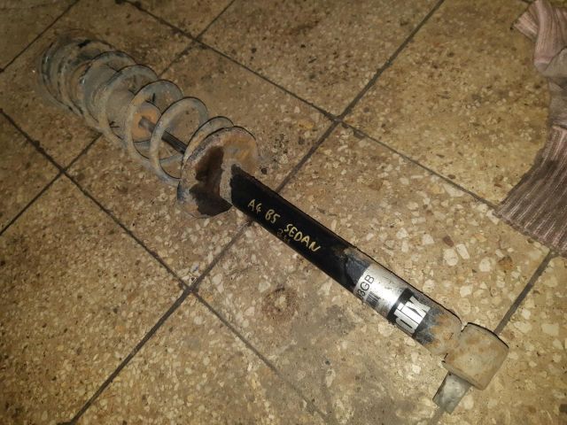 bontott AUDI A4 B5 Hátsó Lengéscsillapító (Pozíciófüggetlen)