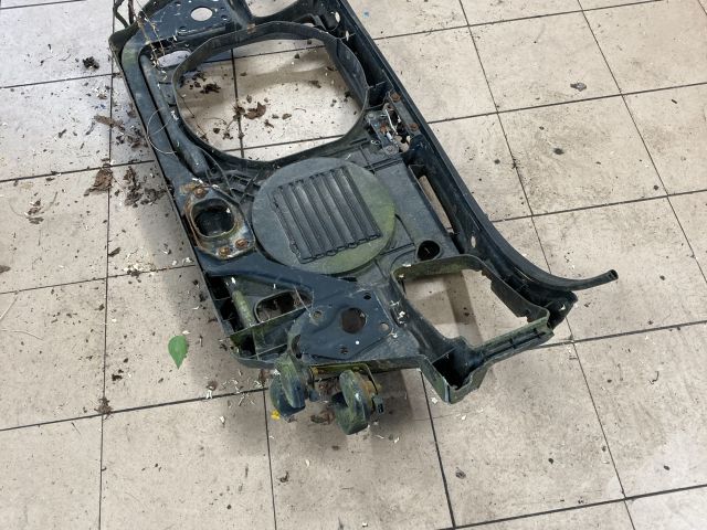 bontott AUDI A4 B5 Homlokfal (Üres lemez)