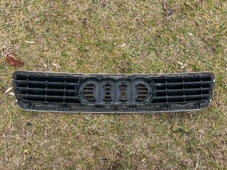 bontott AUDI A4 B5 Hűtőrács