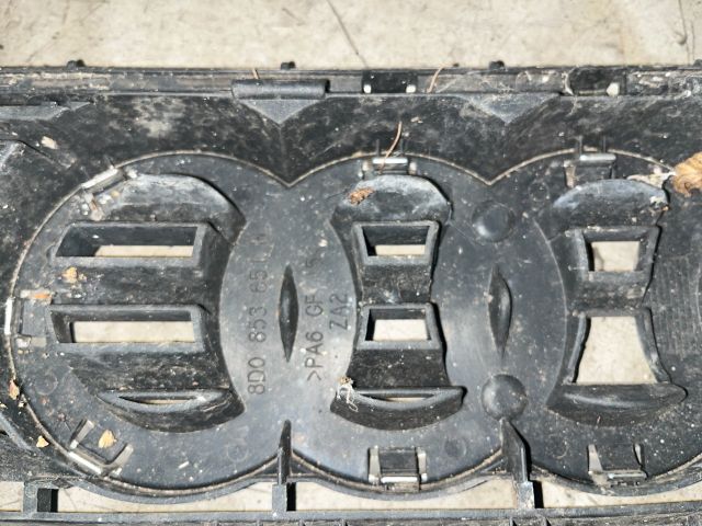 bontott AUDI A4 B5 Hűtőrács