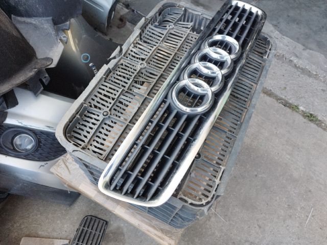bontott AUDI A4 B5 Hűtőrács