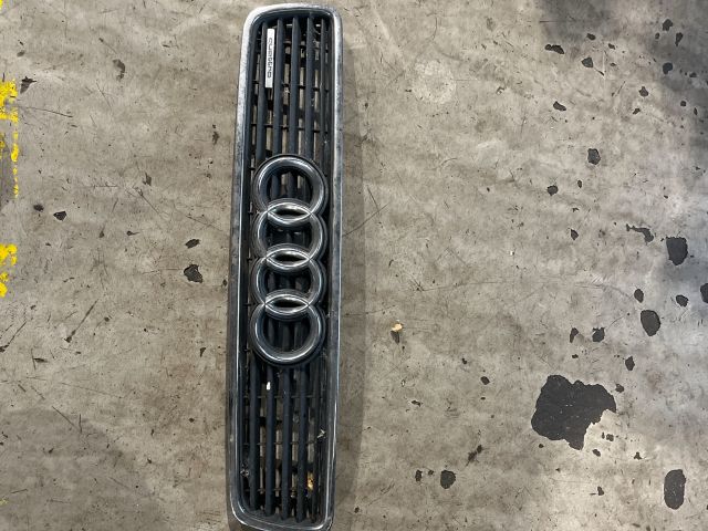 bontott AUDI A4 B5 Hűtőrács