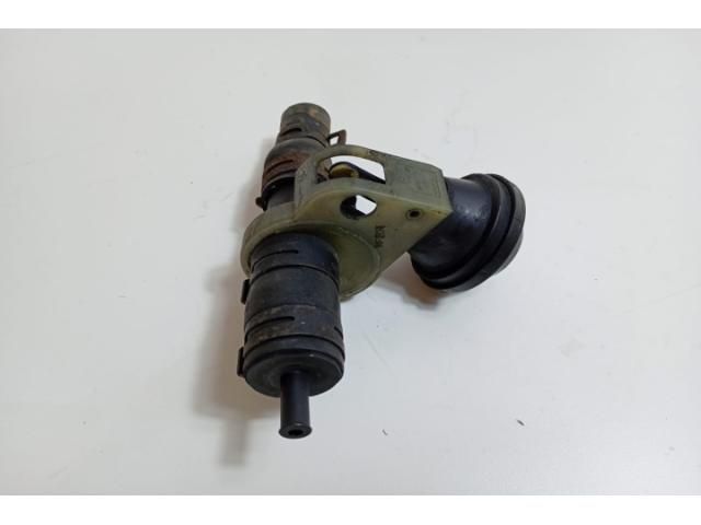 bontott AUDI A4 B5 Hűtővíz Elosztó Cső