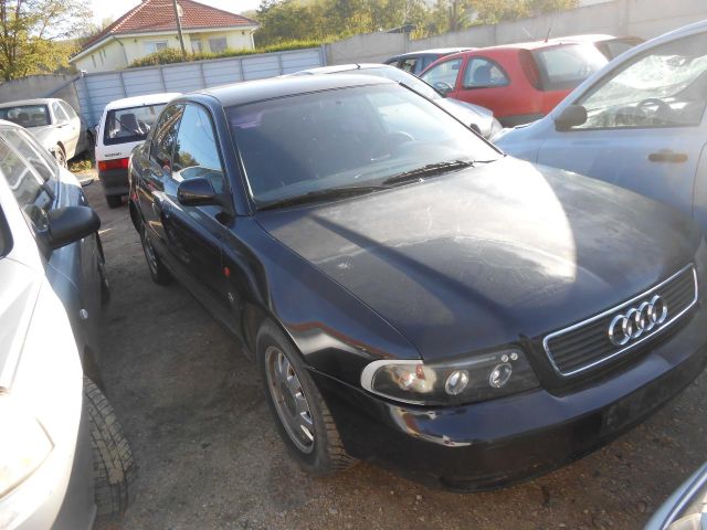 bontott AUDI A4 B5 Jobb C Oszlop Oldalablak Üveg