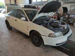 bontott AUDI A4 B5 Jobb első Ablak