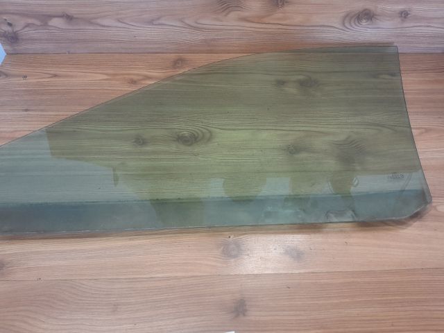 bontott AUDI A4 B5 Jobb első Ablak