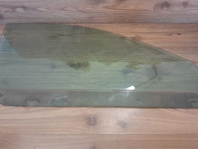 bontott AUDI A4 B5 Jobb első Ablak