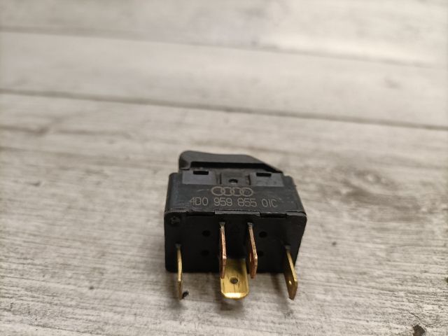 bontott AUDI A4 B5 Jobb első Ablakemelő Kapcsoló