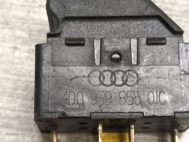 bontott AUDI A4 B5 Jobb első Ablakemelő Kapcsoló