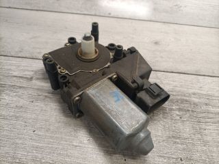 bontott AUDI A4 B5 Jobb első Ablakemelő Motor