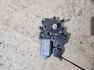 bontott AUDI A4 B5 Jobb első Ablakemelő Motor
