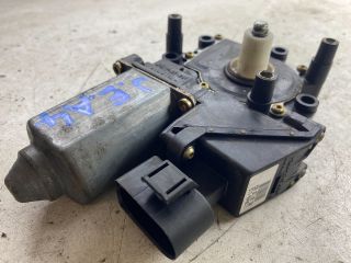 bontott AUDI A4 B5 Jobb első Ablakemelő Motor
