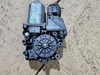 bontott AUDI A4 B5 Jobb első Ablakemelő Motor