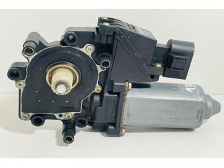 bontott AUDI A4 B5 Jobb első Ablakemelő Motor