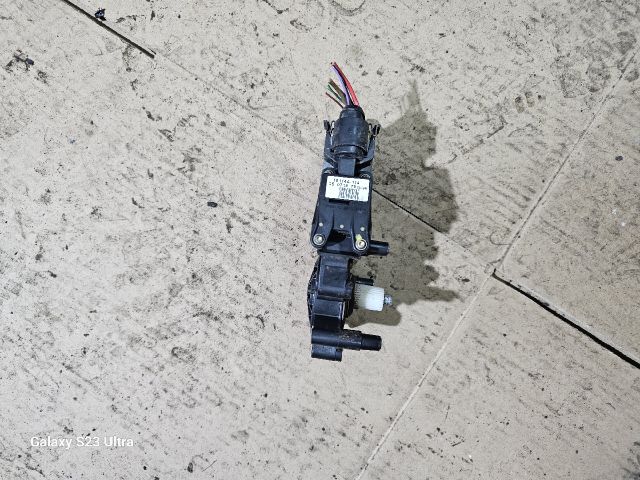 bontott AUDI A4 B5 Jobb első Ablakemelő Motor