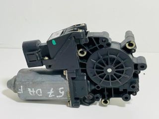 bontott AUDI A4 B5 Jobb első Ablakemelő Motor