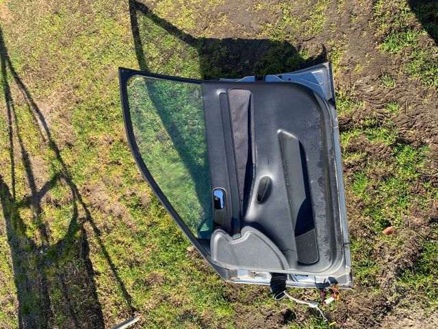 bontott AUDI A4 B5 Jobb első Ajtó (Részeivel)