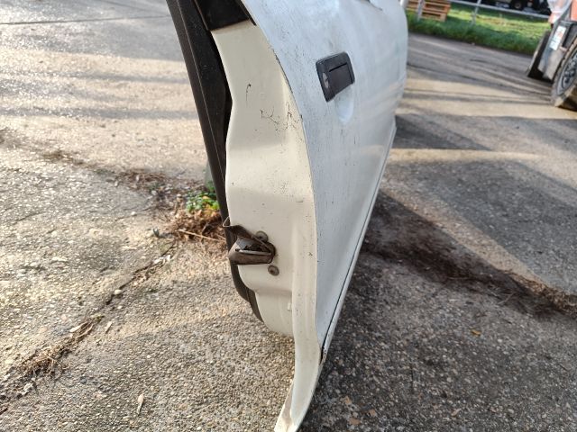 bontott AUDI A4 B5 Jobb első Ajtó (Részeivel)