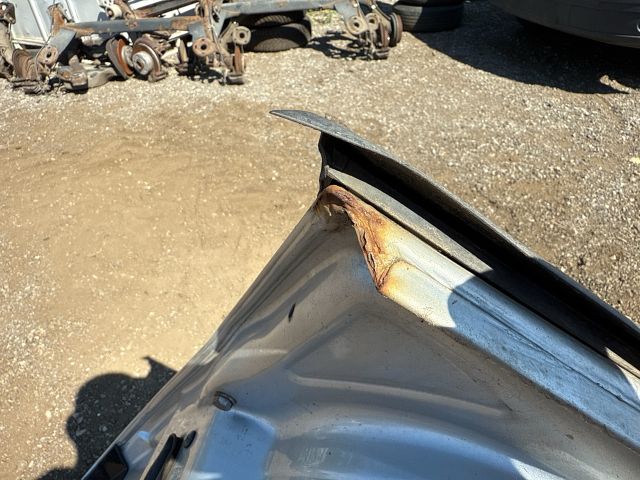 bontott AUDI A4 B5 Jobb első Ajtó (Üres lemez)