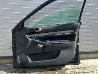 bontott AUDI A4 B5 Jobb első Ajtó (Üres lemez)