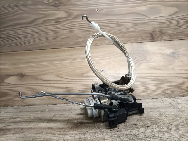 bontott AUDI A4 B5 Jobb első Ajtózár