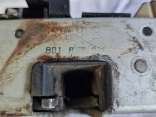 bontott AUDI A4 B5 Jobb első Ajtózár