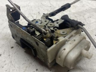 bontott AUDI A4 B5 Jobb első Ajtózár