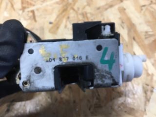 bontott AUDI A4 B5 Jobb első Ajtózár