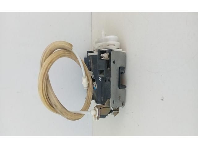 bontott AUDI A4 B5 Jobb első Ajtózár