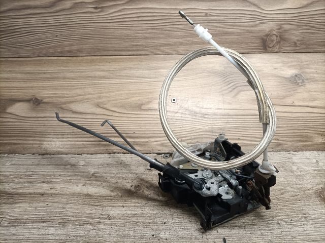 bontott AUDI A4 B5 Jobb első Ajtózár