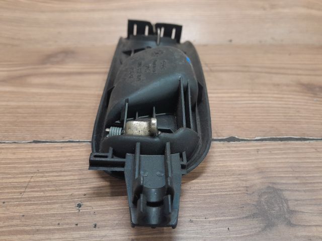 bontott AUDI A4 B5 Jobb első Belső Kilincs