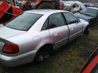 bontott AUDI A4 B5 Jobb első Biztonsági Öv