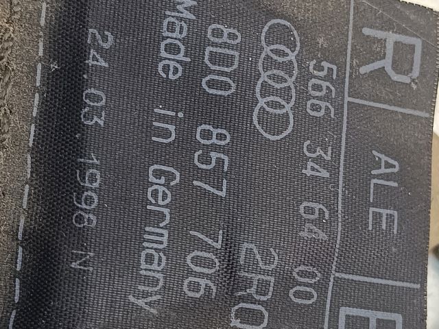 bontott AUDI A4 B5 Jobb első Biztonsági Öv