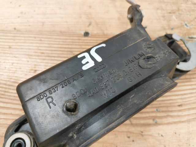 bontott AUDI A4 B5 Jobb első Külső Kilincs