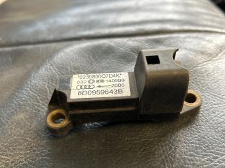 bontott AUDI A4 B5 Jobb első Oldal Ütközés Érzékelő