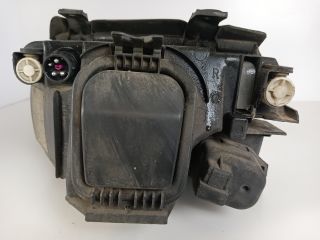 bontott AUDI A4 B5 Jobb Fényszóró