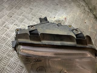 bontott AUDI A4 B5 Jobb Fényszóró