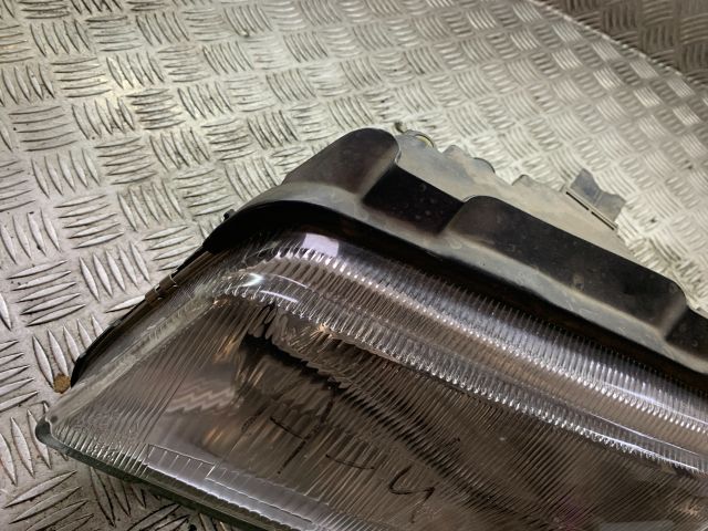 bontott AUDI A4 B5 Jobb Fényszóró