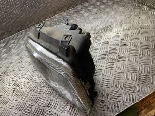 bontott AUDI A4 B5 Jobb Fényszóró