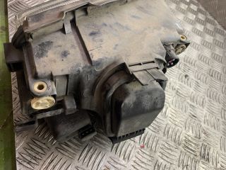 bontott AUDI A4 B5 Jobb Fényszóró