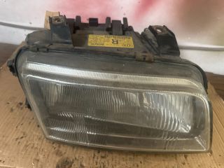 bontott AUDI A4 B5 Jobb Fényszóró