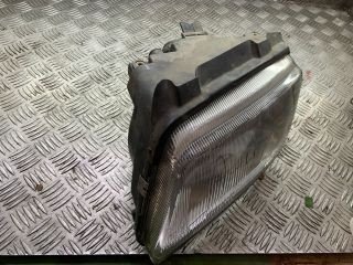 bontott AUDI A4 B5 Jobb Fényszóró