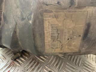 bontott AUDI A4 B5 Jobb Fényszóró