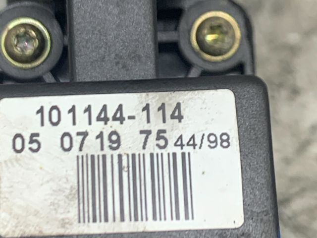 bontott AUDI A4 B5 Jobb hátsó Ablakemelő Motor