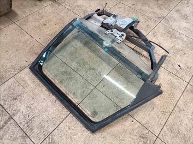 bontott AUDI A4 B5 Jobb hátsó Ablakemelő Szerkezet (Elektromos)