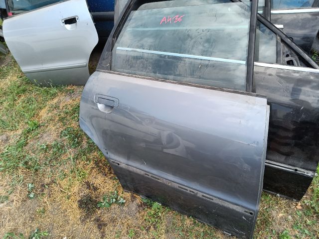 bontott AUDI A4 B5 Jobb hátsó Ajtó (Részeivel)