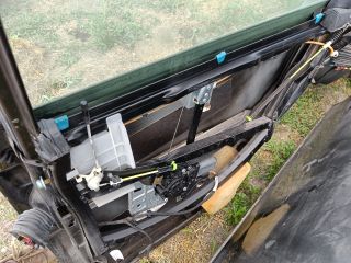 bontott AUDI A4 B5 Jobb hátsó Ajtó (Részeivel)