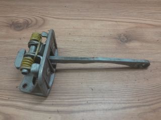 bontott AUDI A4 B5 Jobb hátsó Ajtóhatároló